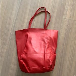 100% Italian leather tote